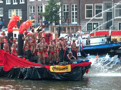 amsterdam boat parade 2003